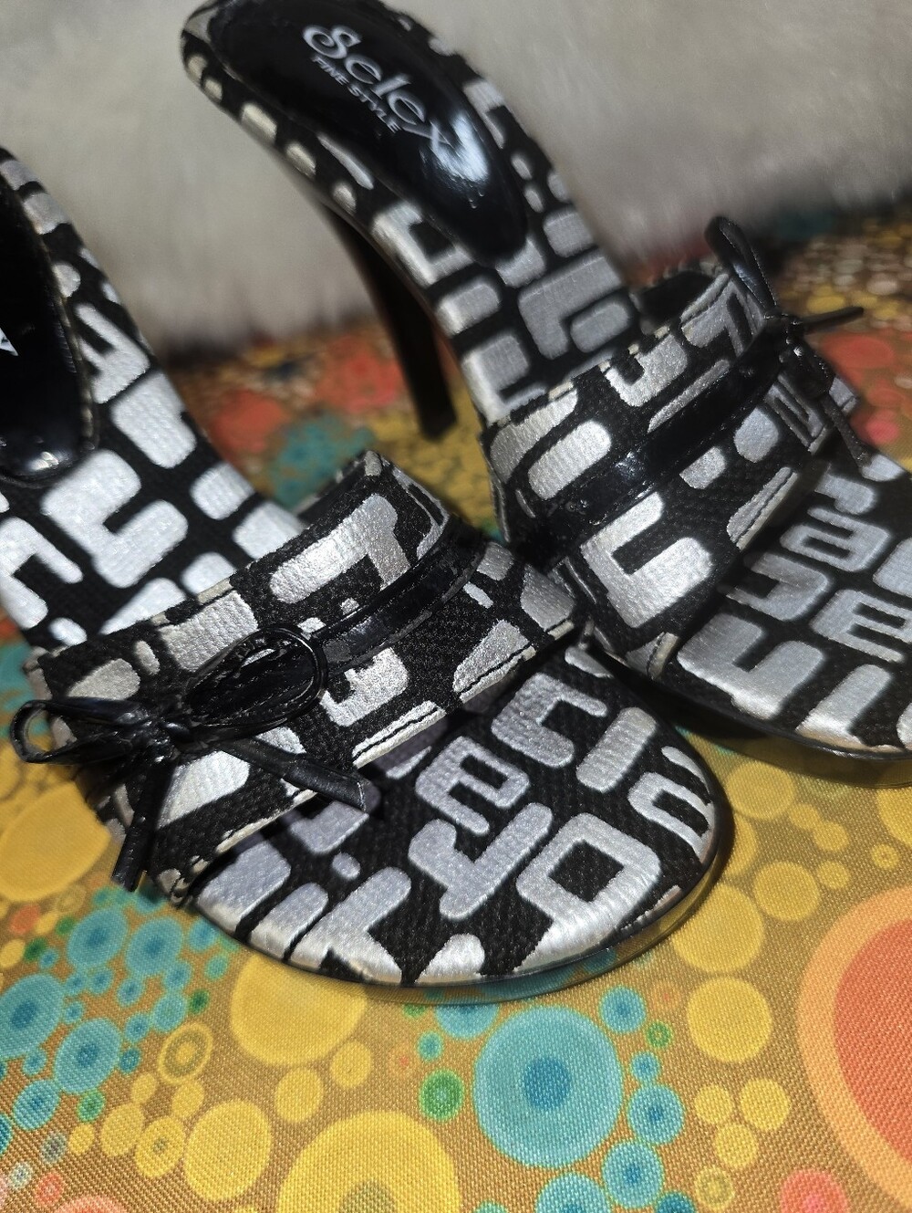 Selex Fine Style Womens Silver & White Patterned Platform Heel Slide Sandals - Picture 9 of 13
